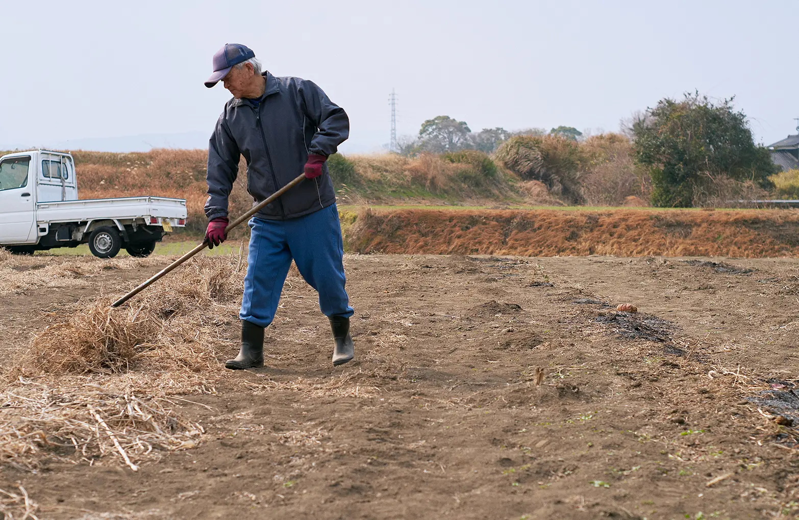 Nobuhiro Nekota preparing his Mikekado Pumpkin field